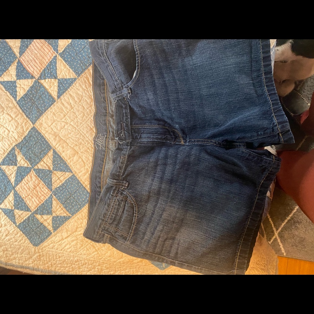 Old navy denim shorts. 5 in inseam.
